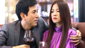 Chiếc Lá Cuốn Bay The Fallen Leaf