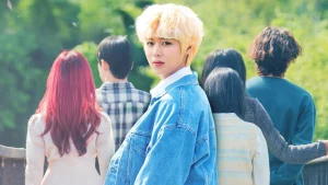 Chờ Mùa Xuân Xanh At a Distance, Spring is Green