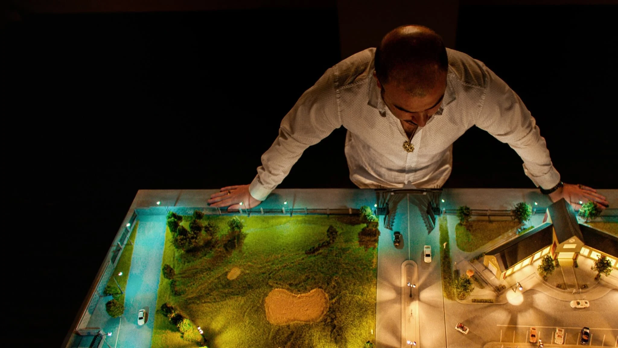 Người Bán Ảo Tưởng: Vụ Lừa Đảo Thế Hệ Zoe Illusions for Sale: The Rise and Fall of Generation Zoe