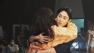 Sắc Đẹp Ngàn Cân 200 Pounds Beauty