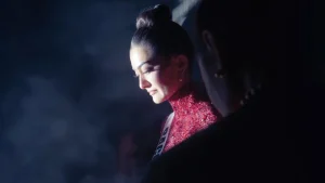 Sàn Diễn Của Nữ Hoàng A Queens Runway